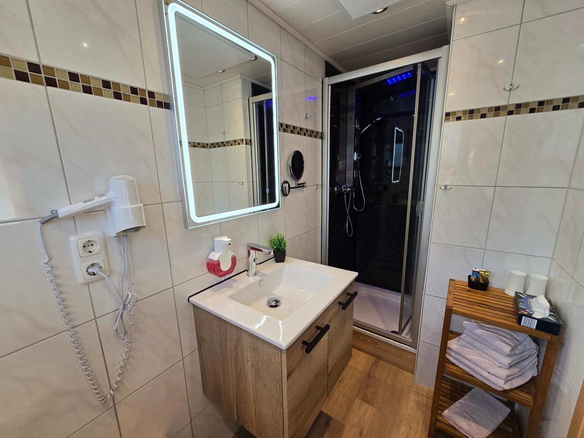 Haus Blume Villa Carolinensiel Bagian luar foto